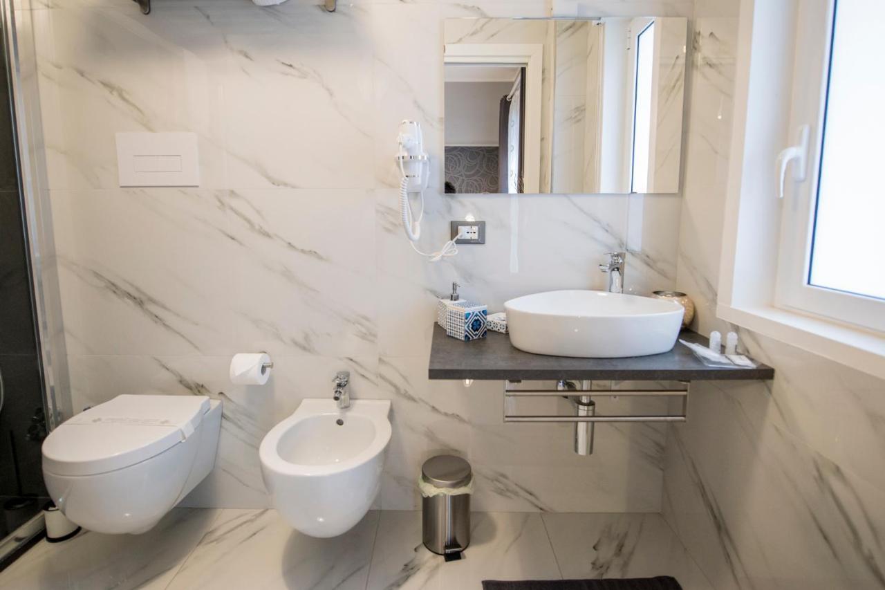 Eolian Port B&B Милаццо Экстерьер фото