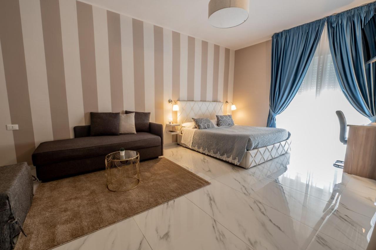 Eolian Port B&B Милаццо Экстерьер фото