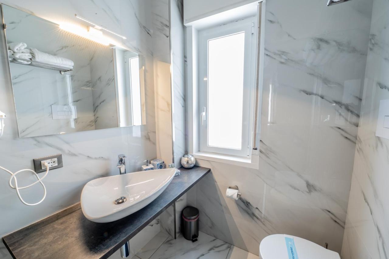 Eolian Port B&B Милаццо Экстерьер фото