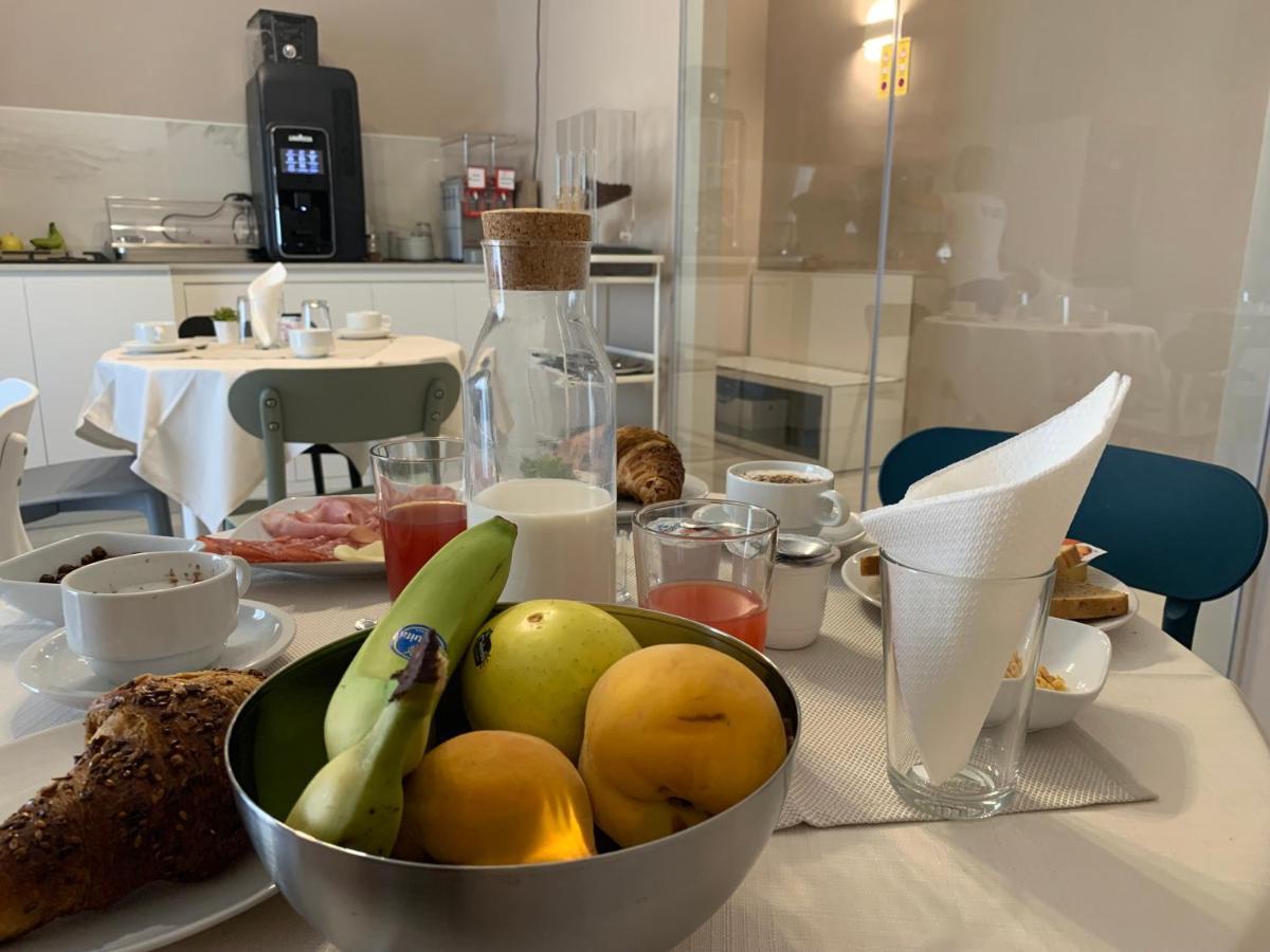Eolian Port B&B Милаццо Экстерьер фото